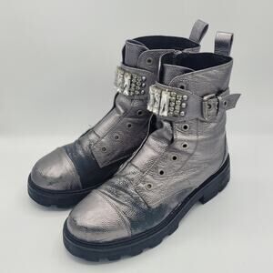 Karl Lagerfeld Paris Maeva Women's Zipper Lug Sole Boot size 8.5